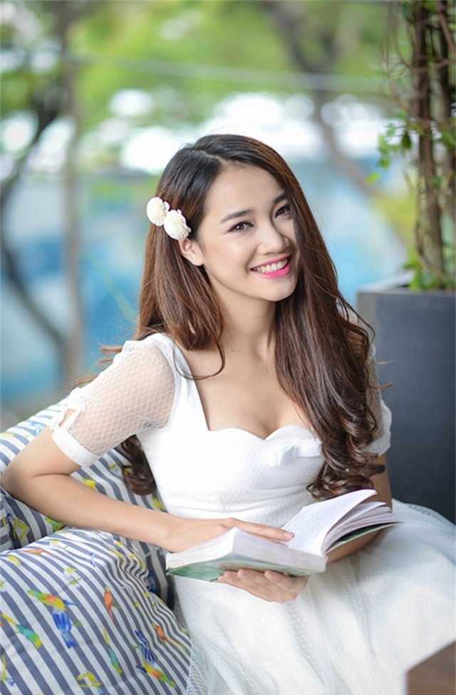 nha phuong thoi 17 tuoi cuc dang yeu va "sexy" nhung van bi truong giang che "xau hoac" hinh anh 25