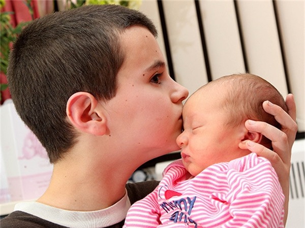 Cậu bé làm bố ở tuổi 13 và cái kết gây sốc - Ảnh 7.