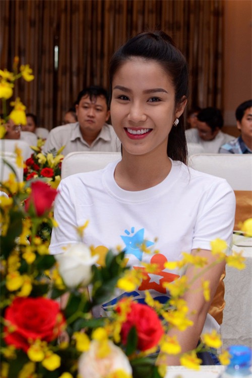 diệp lâm anh