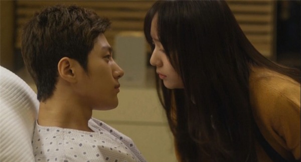 Phụ nữ Việt nên chấm dứt việc đối xử với chồng như... con trâu