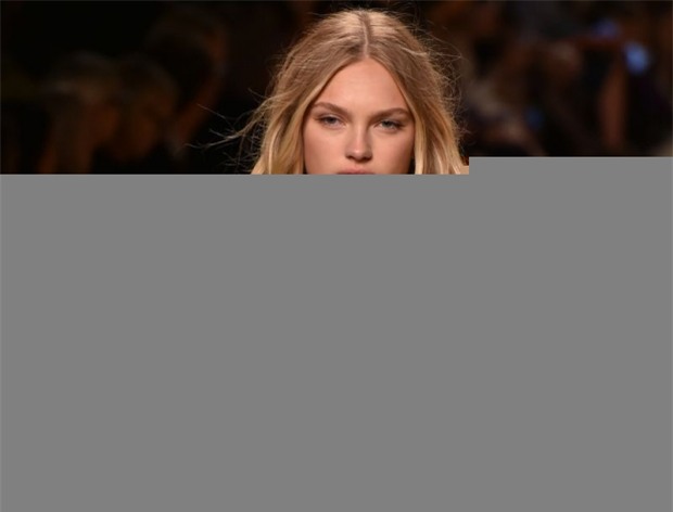 Xanh lá mạ: Cái màu khó ưa khó mặc nhất quả đất lại thành màu chủ đạo của năm 2017 đấy! - Ảnh 6.