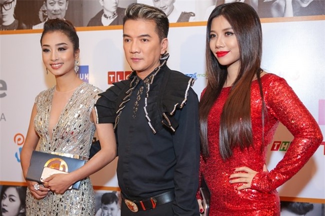 Dam Vinh Hung buon ba xuat hien sau khi cong khai me no nan hinh anh 2