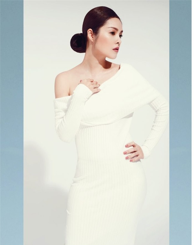 chiec vay chi 850 ngan nhung ca hoa hau thu thao va toc tien me met - 3