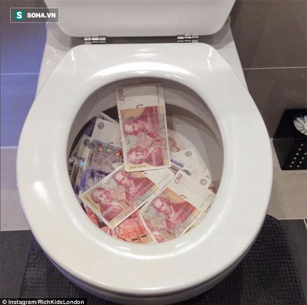 Thiếu gia con nhà giàu chơi ngông mang cả xe sang Mercedes ra châm lửa đốt cho đỡ buồn - Ảnh 4.