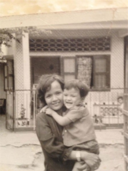 Chân dung người mẹ trong câu chuyện buồn của Đàm Vĩnh Hưng - Ảnh 3.