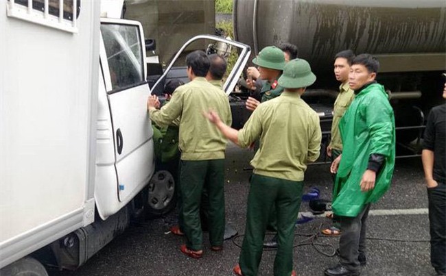 Thông tin mới vụ xe chở nghi phạm gặp nạn