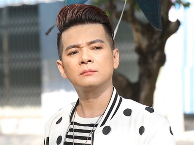 Mẹ Đàm Vĩnh Hưng vẫn sống cùng con trai trong căn biệt thự trắng - Ảnh 3.