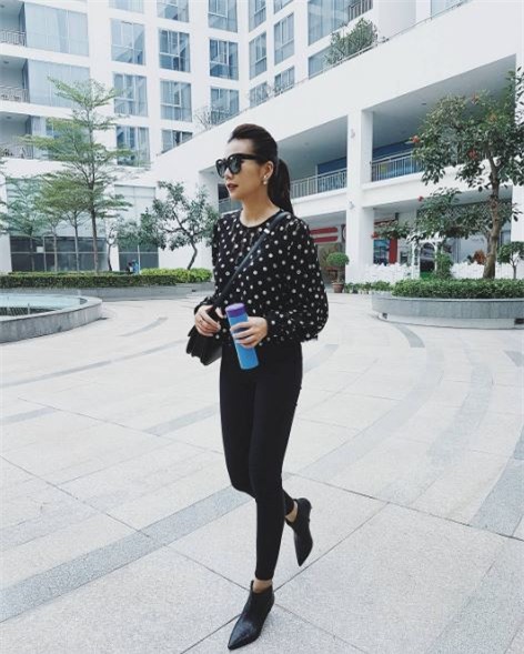 Hà Tăng bầu bí mà vẫn thon gọn, Kỳ Duyên khoe khéo loạt đồ hiệu mới sắm - Ảnh 4.