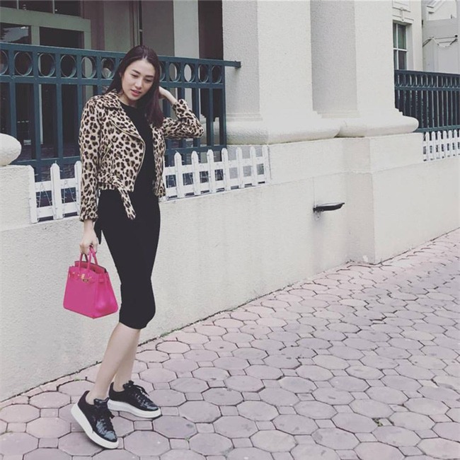 Hà Tăng bầu bí mà vẫn thon gọn, Kỳ Duyên khoe khéo loạt đồ hiệu mới sắm - Ảnh 17.