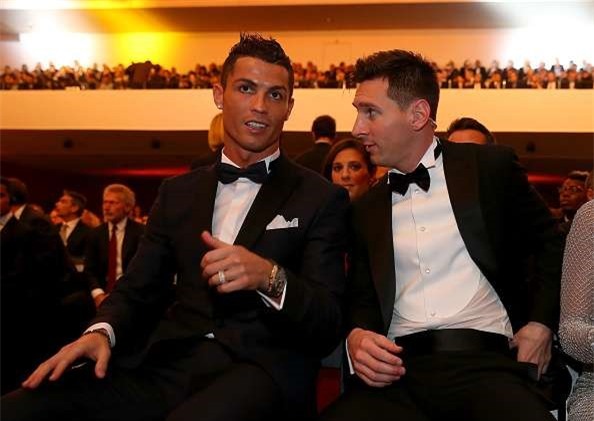 Nhung khoanh khac kho quen giua Ronaldo va Messi hinh anh 9