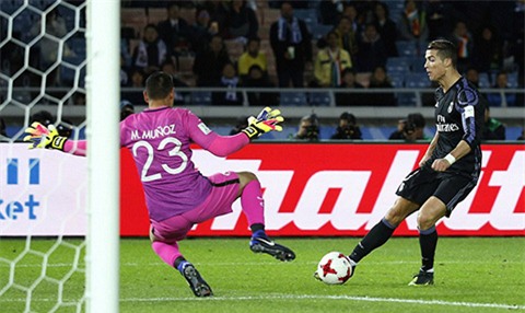 Ronaldo ấn định chiến thắng cho Real