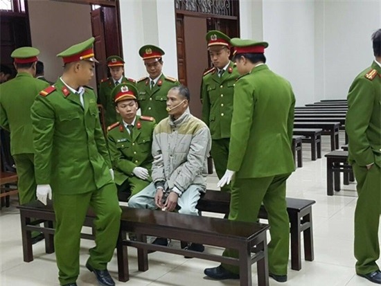 Trực tiếp: Phiên tòa xét xử vụ thảm sát 4 bà cháu ở Quảng Ninh