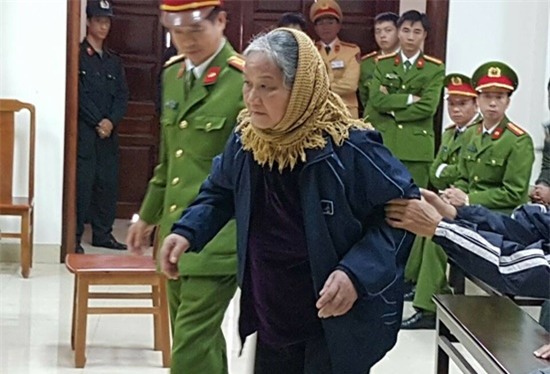 Trực tiếp: Phiên tòa xét xử vụ thảm sát 4 bà cháu ở Quảng Ninh