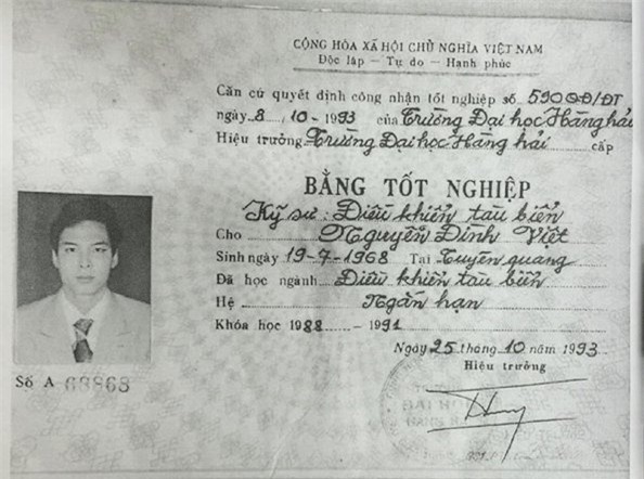 Tốt nghiệp 'đại học ngắn hạn' vẫn được làm Cục phó Hàng hải