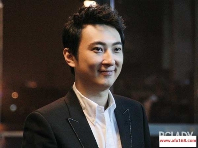 Thiếu gia giàu có nhất Trung Quốc sở hữu những gì mà tự tin từ chối tiếp quản sản nghiệp 92 tỷ USD của bố? - Ảnh 1.