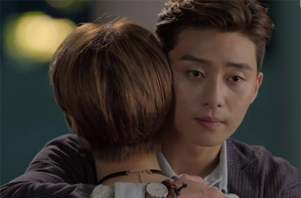 Chết điếng với mưu đồ của anh chàng hào hoa yêu cô y tá nhan sắc tầm thường - Ảnh 1.