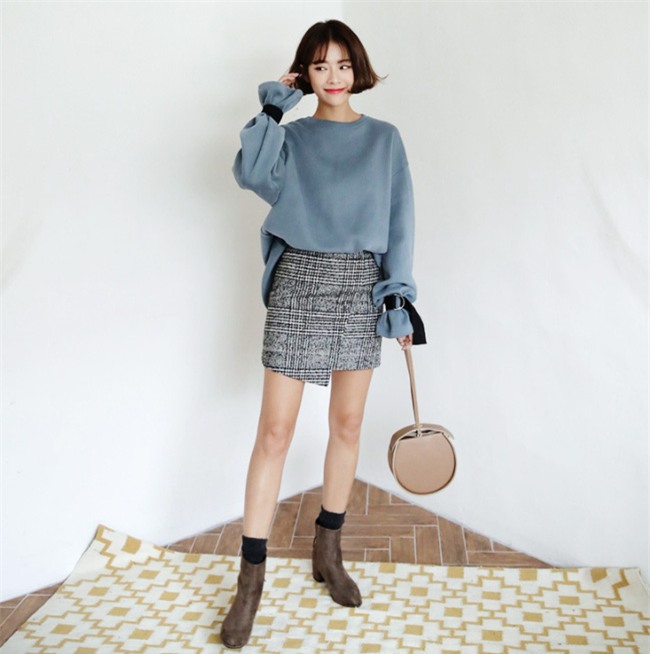 3 dáng chân váy đơn giản đủ sức làm sáng bừng cả mùa lễ hội cuối năm - Ảnh 12.