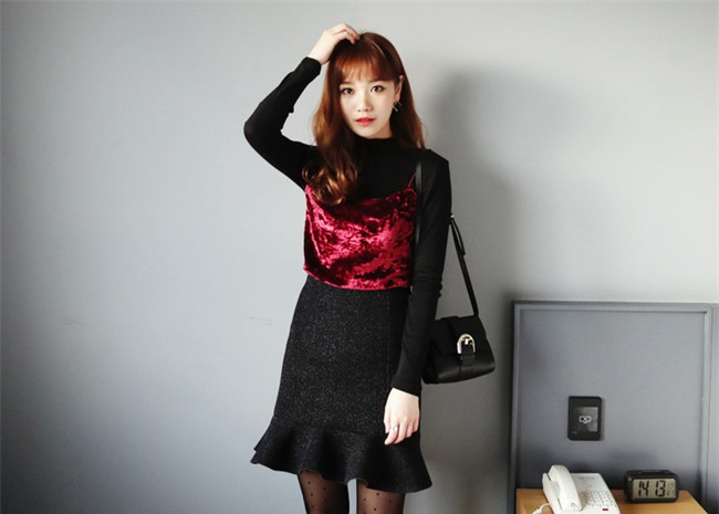 3 dáng chân váy đơn giản đủ sức làm sáng bừng cả mùa lễ hội cuối năm - Ảnh 3.