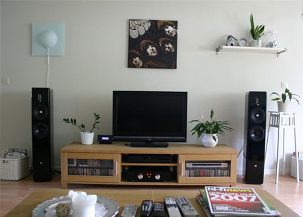 Gia đình không hạnh phúc, lỗi có thể thuộc về vị trí đặt tivi sai nghiêm trọng - Ảnh 1.