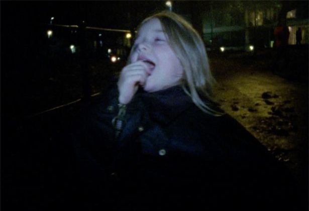 Harper đáng yêu xuất hiện trong video âm nhạc của anh trai - Ảnh 3.