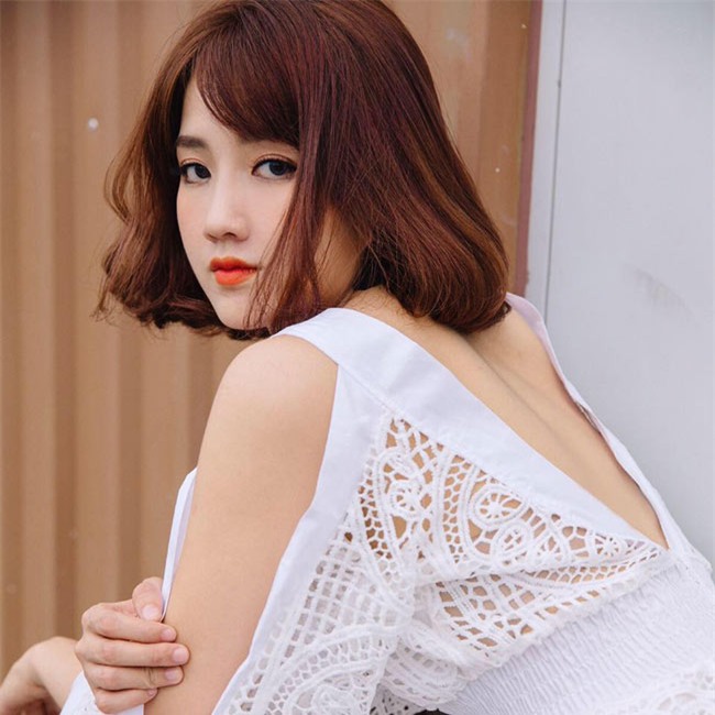 3 hotgirl ten trinh xinh khong kem nguoi yeu ty phu hoang kieu hinh anh 5