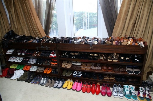 Nhìn những hình ảnh này, không ngờ Đàm Vĩnh Hưng phải trả nợ hàng tỷ cho mẹ