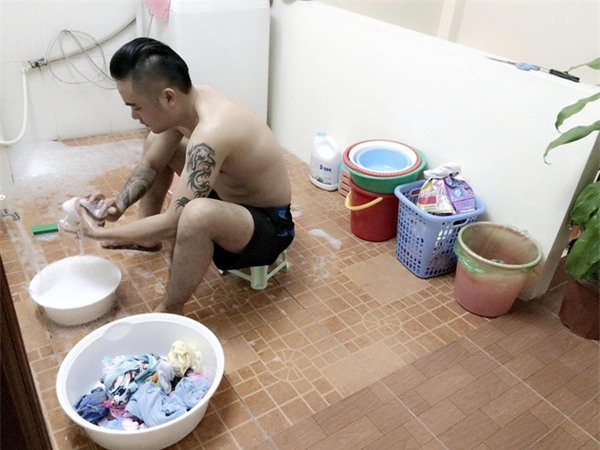 Nửa đêm người chồng đã làm một việc khiến chị em phụ nữ dậy sóng - Ảnh 7.