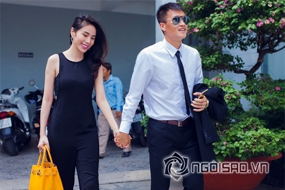 Thủy Tiên - Công Vinh tình cảm dạo phố, ăn vặt cùng nhau 0