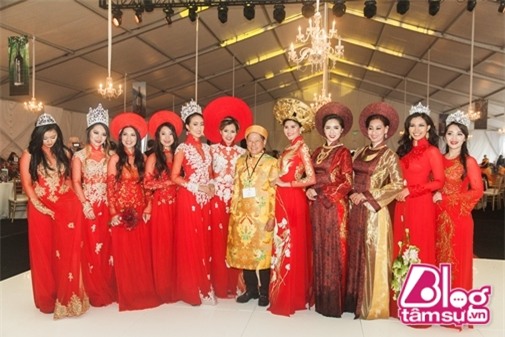 View More: https://anokiart.pass.us/hummingbird-nest