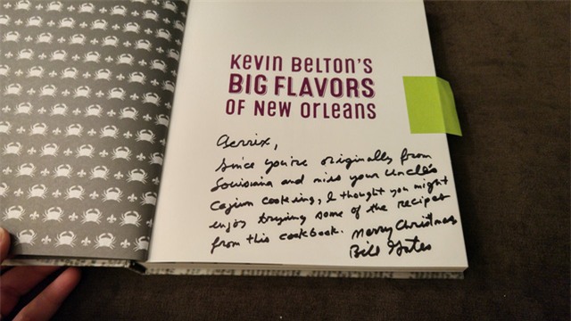 Ghen tị với cô gái may mắn nhất Giáng Sinh năm nay: Nhận cả núi quà từ ông già Noel Bill Gates - Ảnh 3.