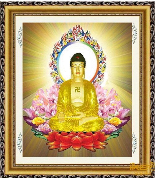 4 loai tranh theu chu thap don tet can luu y  khi treo keo ruoc hoa vao than - 3