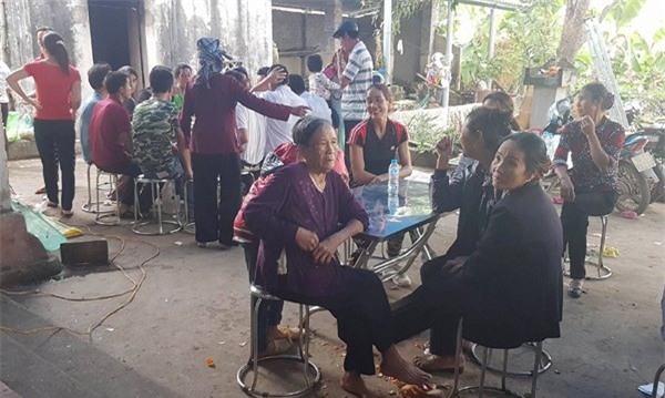 Nỗi tủi nhục đeo đẳng gia đình tử tù hàng chục năm