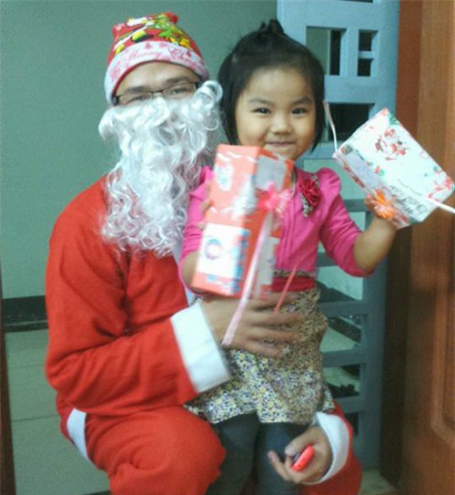 be trai gay soc voi buc thu gui ong gia noel xin qua 'nha biet thu 300m2 va xe lexus" - 2