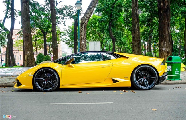 Sieu xe Lamborghini Huracan cua Cuong Do La do gam thap hinh anh 2