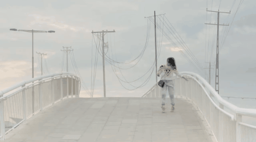 15 tai nạn giày cao gót khiến người xem cười té ghế - Ảnh 14.