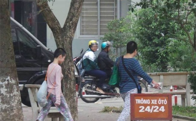 Vụ mẹ “nhốt” không cho con đi học ở Hà Nội: Mong mỏi đưa 2 mẹ con đi chữa bệnh