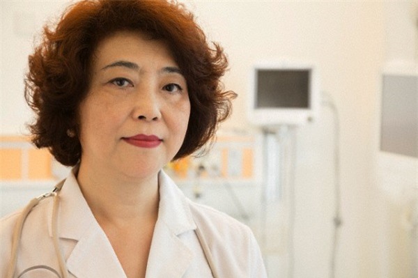 Tôi không ngờ con trai tôi lại muốn lấy một người phụ nữ không còn cái gì như thế! - Ảnh 1.