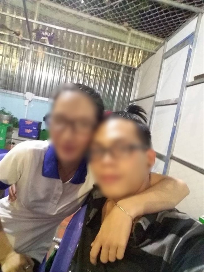 Vụ nữ sinh bị bạn trai đâm ở Sài Gòn: Nó mang xe máy, laptop của con gái tôi đi cầm cố lấy tiền - Ảnh 2.