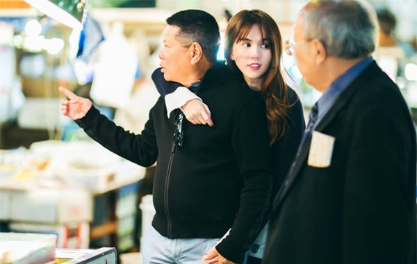 Yêu ai cũng như yêu lần đầu là cách Hari và Ngọc Trinh đang chứng minh với cả thế giới! - Ảnh 2.