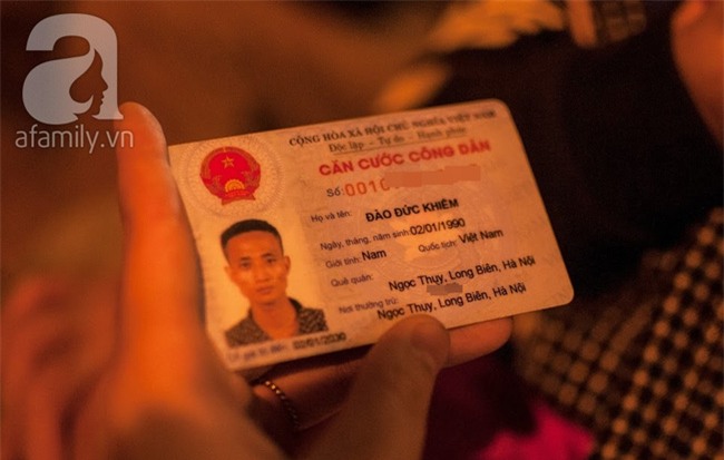 Gặp ông bố trẻ địu con ngoẹo đầu nhặt rác mưu sinh trên đường phố Hà Nội gây xôn xao những ngày qua - Ảnh 5.