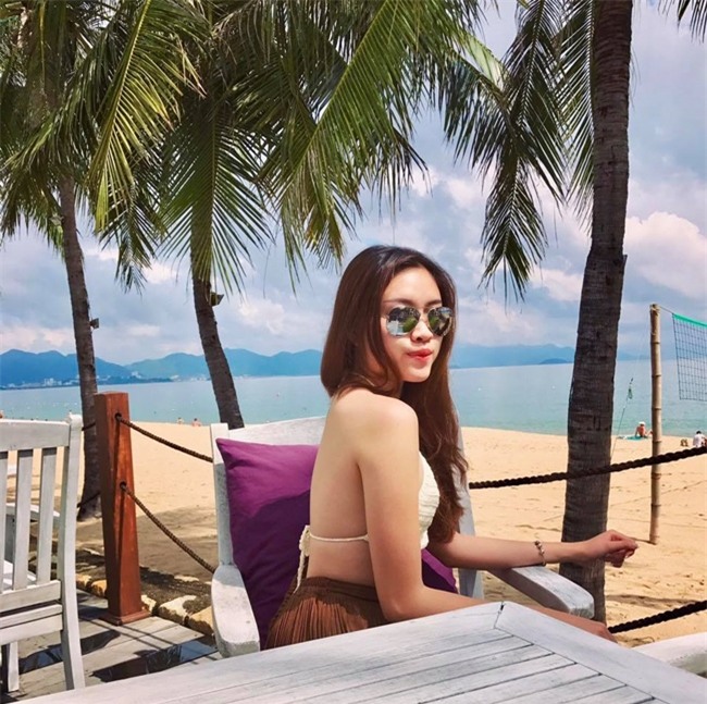 khong the roi mat khoi nu mc chan dai, dang chuan nhat vtv hinh anh 19