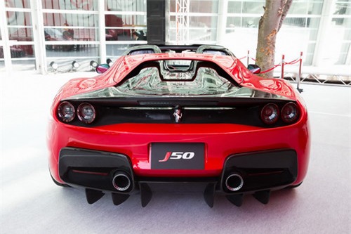 Ferrari J50 chính thức ra mắt tại Nhật Bản - 6