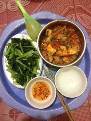 Vợ đưa 40.000 đồng cho chồng đi chợ và bữa cơm khiến các mẹ bỉm sữa cảm động - Ảnh 2.