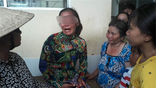 Mẹ lao mình xuống sông tự tử, bỏ lại 2 con nhỏ - Ảnh 2.