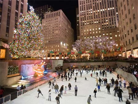 Hình ảnh Giáng sinh lung linh sắc màu trên khắp thế giới