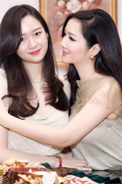 nhung cap me dep con xinh hon ca hoa hau cua showbiz viet hinh anh 4