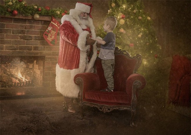 Nhiếp ảnh gia mang cả Giáng sinh kỳ diệu đến với những đứa trẻ bệnh tật - Ảnh 5.