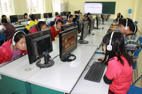 Thi giai toan tren mang bien tuong vi suc ep thanh tich hinh anh 1