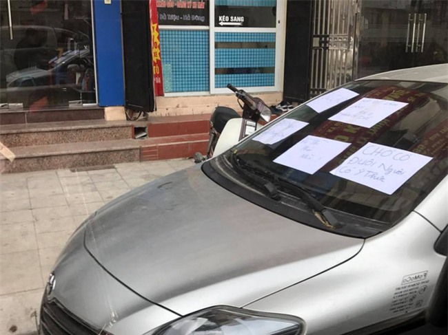 Tờ giấy ngu như bò dán trên ô tô và cơn giận dữ của dân mạng - Ảnh 4.