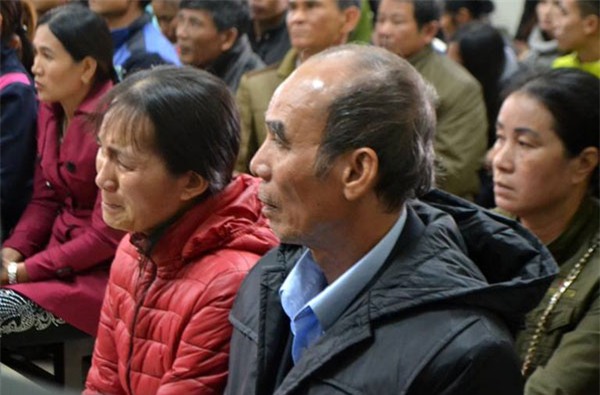 nõi dau chát chòng phía sau phien xu ke thảm sát 4 ba chau hinh anh 3